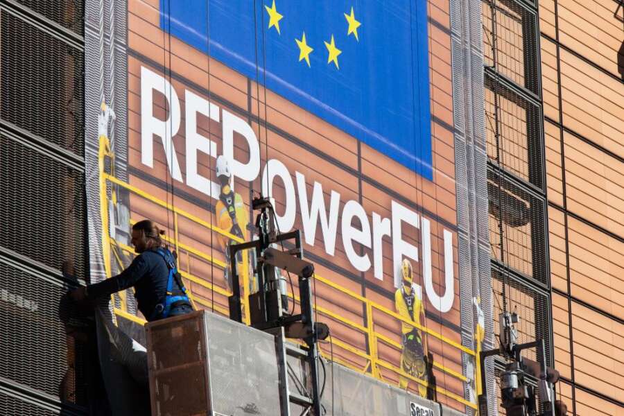 Europa moviliza 300 mil millones de euros en el Plan REPowerEU