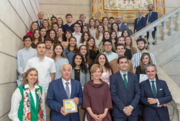 45 estudiantes de la Universidad de Navarra reciben las Becas Global de Caja Rural de Navarra