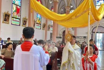 Procesiones eucarísticas en China en la fiesta del Corpus Christi