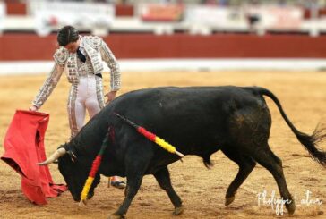 El navarro Bruno Martínez, en la plaza de Salas de los Infantes tras Valencia y Huesca