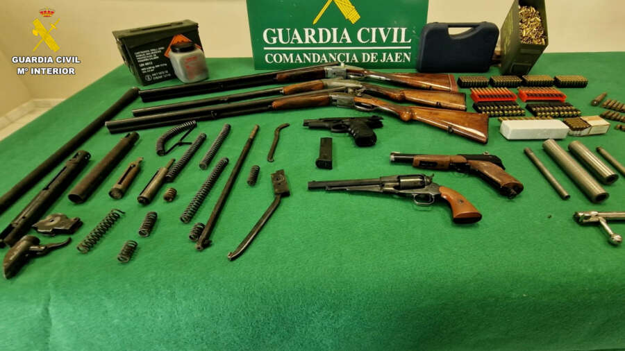 Desmantelada una trama de tráfico ilegal de armas en Jaén, Granada y Valencia