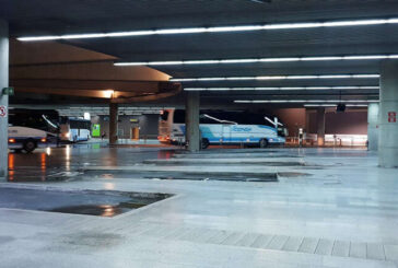 La empresa que construyó la estación de autobuses deberá presentar un proyecto de rehabilitación integral de la cubierta