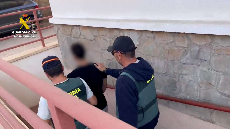 Detenidos dos jóvenes, uno de ellos menor, por causar la muerte de un hombre para robarle el móvil y la cartera