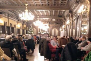 Juan Ramón Corpas y Begoña Pro abarrotan el Nuevo Casino