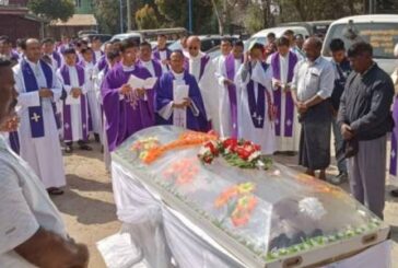 Más de 5.000 personas asisten al funeral del sacerdote católico asesinado en Myanmar