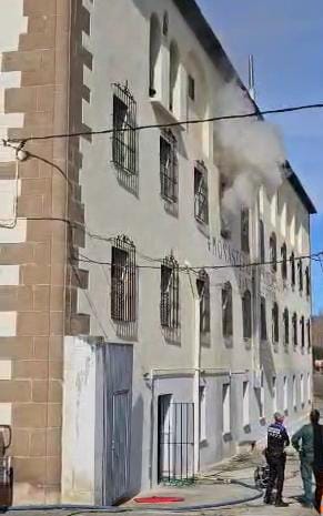 Evacuadas 8 religiosas en el incendio en el Convento de Sangüesa