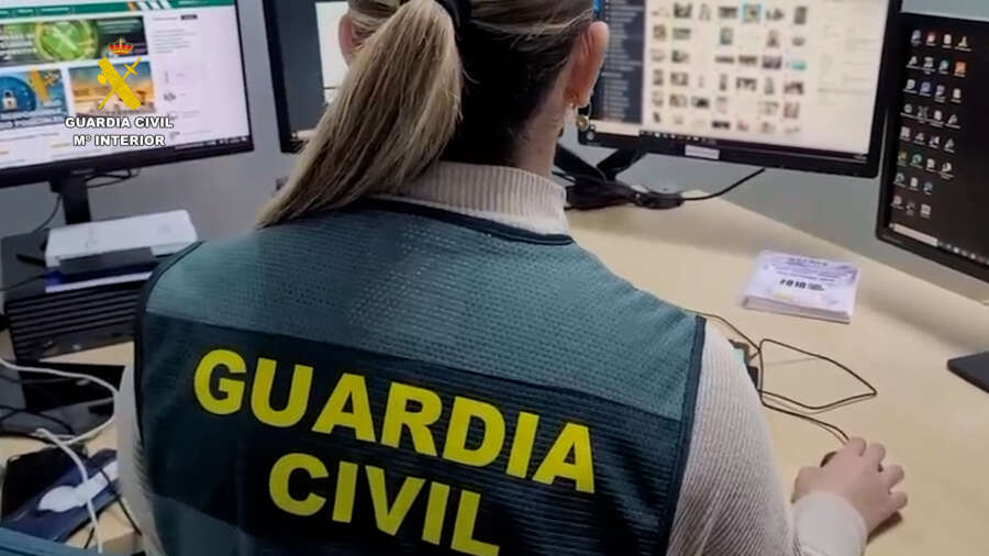 La Guardia Civil detiene a 10 personas por delitos de explotación sexual infantil en una gran operación a nivel europeo