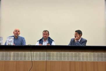 Juan Ramón Corpas en la Feria del Libro de León y  Nuevo Casino pamplonés