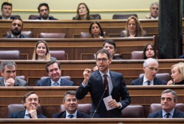 Sayas denuncia que, mientras la vivienda de Sánchez la pagaba “el negocio de la prostitución”