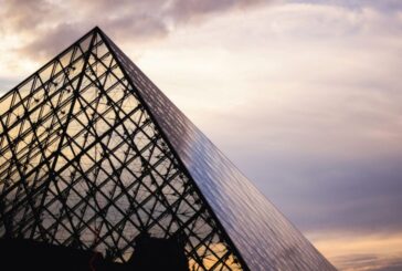 Louvre usaba una versión empresarial de Windows XP, obsoleta desde 2015