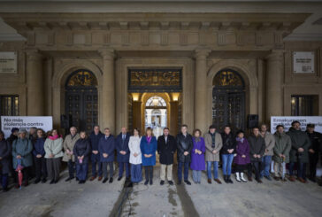 Concentración del Gobierno de Navarra con motivo del 25N