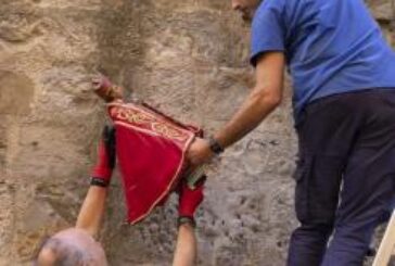La hornacina de la cuesta de Santo Domingo ya está preparada para acoger la imagen de San Fermín