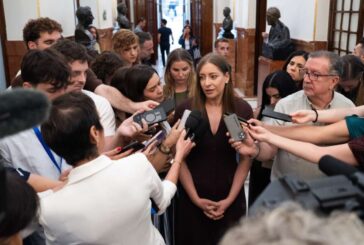 Muñoz califica de “tomadura de pelo” la entrevista de Zapatero: “No ha ido solo a defender su inocencia a TVE, ha ido a defender a Sánchez porque sus futuros están ligados”