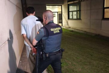 Guardia Civil detiene a un hombre tras acceder a una bodega y causar daños en un vehículo