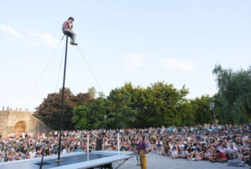 Últimas dos propuestas de artes circenses y de calle del Festival Cinco Puntas, con las compañías Totapedra y Bivouac, en la Ciudadela