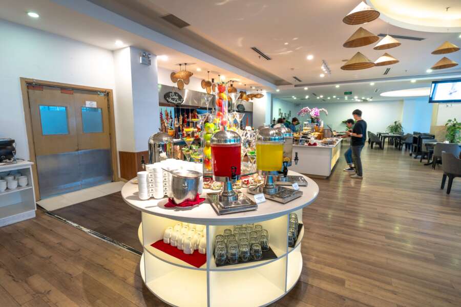 Buffet libre de hotel: por qué nuestro cerebro nos empuja a seguir comiendo aunque ya no tengamos hambre