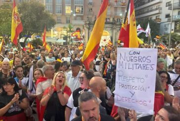 Apoyo masivo a los militares en Ceuta con ATME