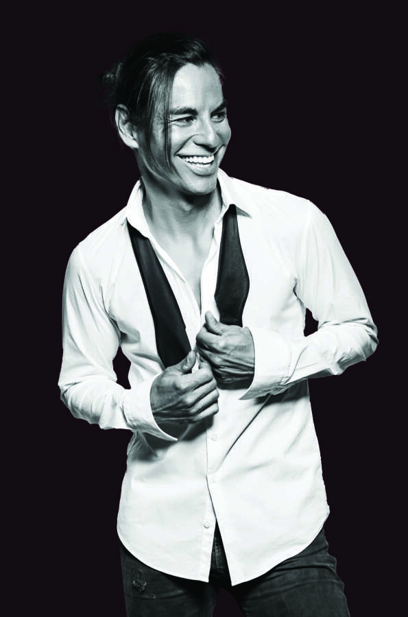 Julio Iglesias Jr. cuelga el cartel de sold out en Madrid y anuncia una nueva fecha