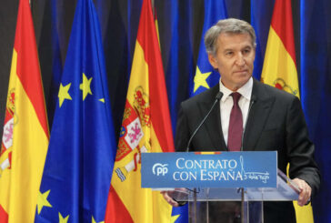 Feijóo dice que a Sánchez le han pillado haciendo trampas con la ley de nietos y se muestra convencido de que el Constitucional no irá contra el Supremo y la JEC