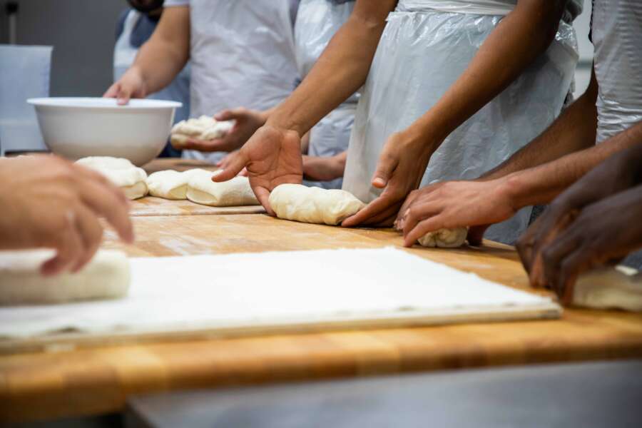 La falta de relevo generacional, uno de los grandes retos para el futuro de la panadería y la pastelería artesanal en España