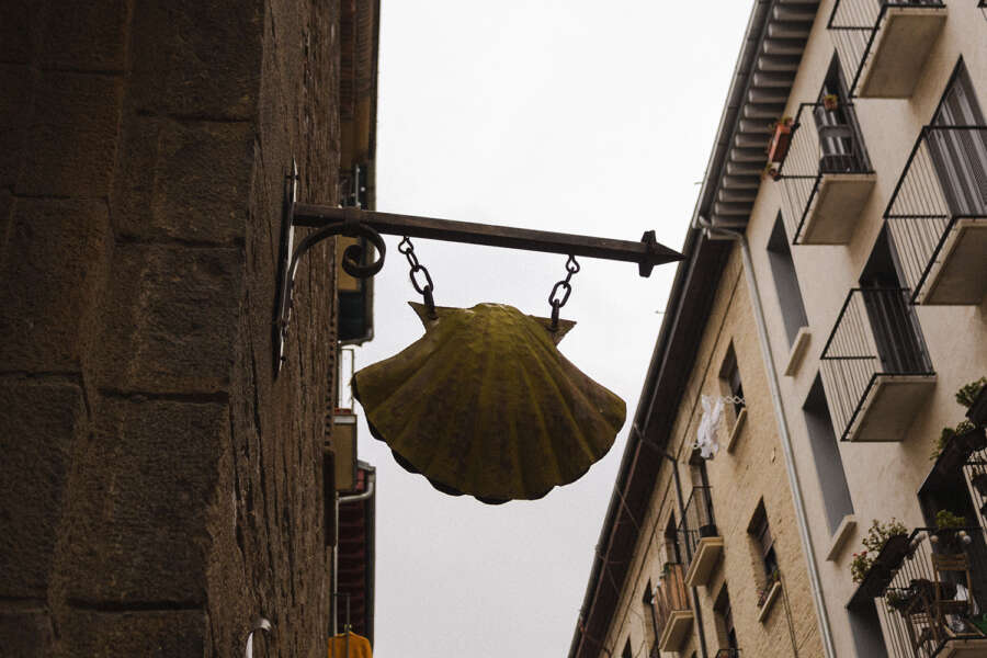Pamplona recorre cuatro kilómetros de la Ruta Jacobea en el Día del Camino de Santiago