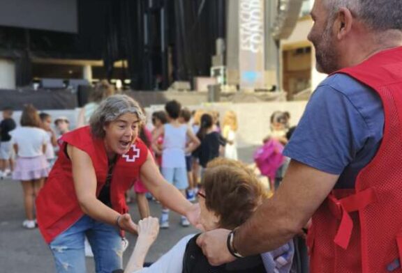 Cruz Roja acompañó a cerca de 4.000 personas mayores en Navarra durante el último año