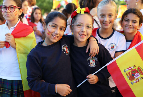 Miles de alumnos en toda España viven su particular 12 de octubre lejos del debate social