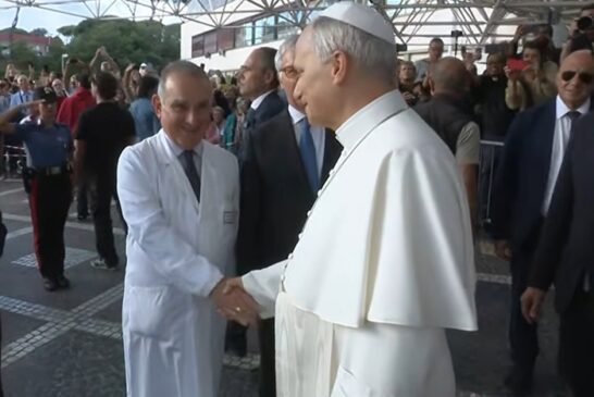 León XIV ya está en el Vaticano. Mañana el Ángelus desde la ventana de su estudio