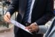 El discurso de la calidad choca con la realidad de los contratos públicos: el 90,6% premia la oferta más barata